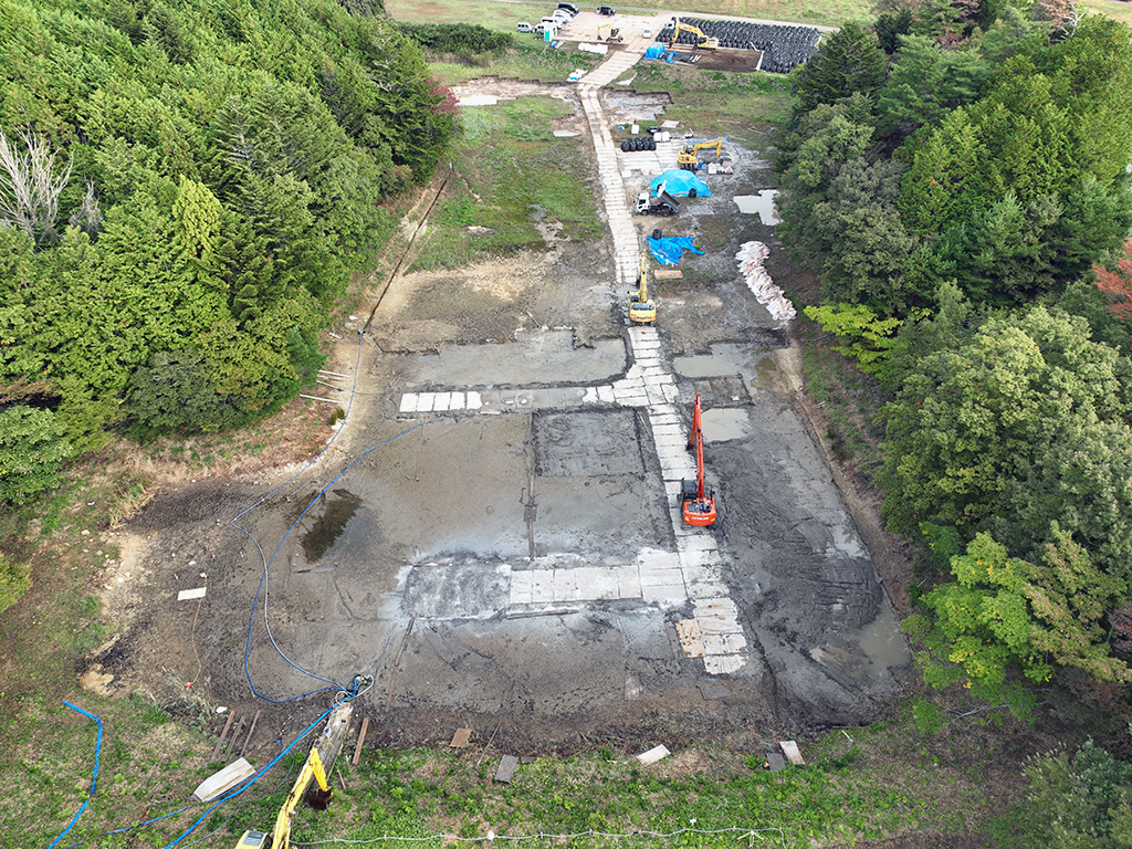 堤上第２ため池　施工状況